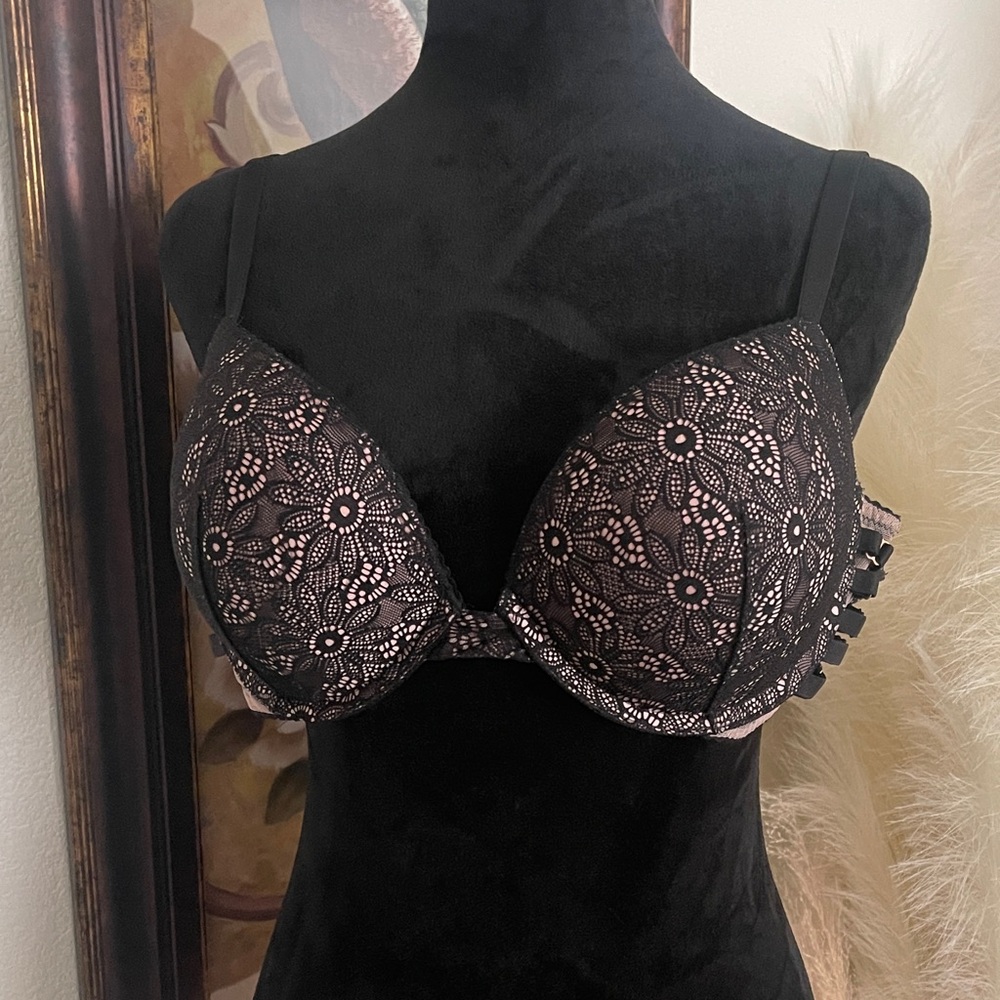 Victoria's Secret Black Lace Floral Bra